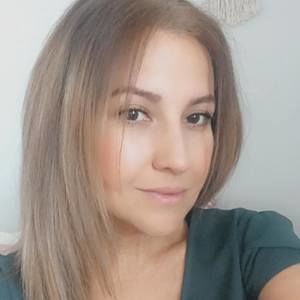 Meet your Posher, Ana